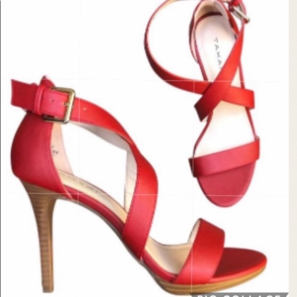 🎄NWOT• Tahari •Desiray • Red Open Toe Heels • 8.5